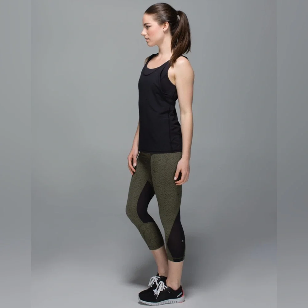 Lululemon Run Inspire Crop II Full-On Luxtreme Mesh